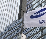 Samsung Elec stock stays intact in fiery retail defense vs foreign selloff