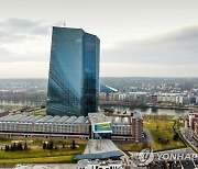 ECB, 올해 물가상승률 전망치 1.5%로 대폭 상향..0.5%p↑