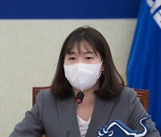 與 박성민 "당 부족한 대처로 박원순 피해자 괴롭게 해..용서 구한다"