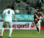 '기성용 왼발 결승골' FC서울, 광주에 2-1 '역전승'