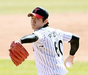 [포토]LG 이상규의 역투