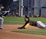 '몸살' 복귀 김하성 MLB 첫타점 신고