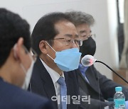 [포토]'마포포럼 참석한 홍준표 의원'