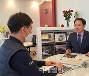 기아 윤필상 영업부장, 車4천대 팔았다..'그랜드 마스터' 등극