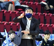 [KBL] '극적 역전승' 이상민 감독 "2·3쿼터 뛴 선수들이 불씨 살려"