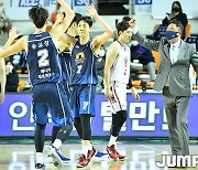 [JB화보] 전주 KCC, 84-74로 울산 현대모비스에 홈 승리