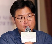 나영석 PD, 지난해 연봉 12억원 받았다..상여금만 9억원대