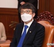 '투기 논란' 김의겸, 국토위 아닌 문체위로