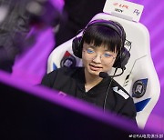 [LPL] 더샤이-루키의 IG, '아이보이' 활약한 RA에 PO 1R 탈락