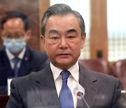中왕이 "韓은 중요한 동반자, 한반도 문제 정치적 해결 노력"