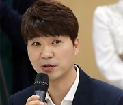 박수홍 "법적 대응 나선다" 100% 친형 지분에 묵묵부답