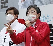 부산 온 유승민 "민주화 투쟁했다는 사람들, 극도의 위선자"