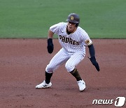 김하성 "MLB 첫 안타 쳤지만, 이제부터 시작"