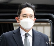 5년전 백악관 초청도 못갔는데.. 이재용 공백에 당혹스런 삼성