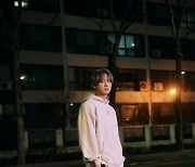 엑소 찬열, 작사 참여한 솔로곡 'Tomorrow' 6일 공개..팬들 위한 선물