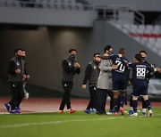 서울이랜드FC, 부천에 4-0 대승..K리그2 선두 질주