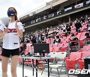 KT위즈파크,'관중과 함께하는 뜨거운 개막전 열기' [사진]