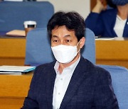 선관위, "朴·吳 격차 한 자리수" 윤건영 의원에 선거법 위반 결론