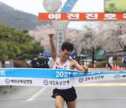 '올림픽 티켓 확보' 심종섭, "7월 도쿄에선 2시간 9분대 도전"