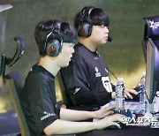 '오랜만에 든든 오른!' 젠지, 초반부터 리드하며 '1세트 승리' [LCK 플옵]