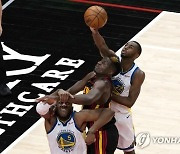 [NBA] '카펠라 골밑 지배' 애틀랜타, 커리 분전한 GSW 꺾고 3연승