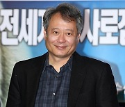 '와호장룡' 이안 감독 英아카데미 공로상 영예