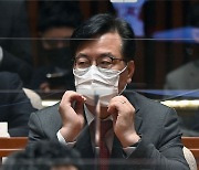 '당직자 폭행' 송언석에 진중권 "사과로 끝낼 일 아냐 .. 제명해야"