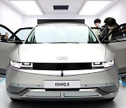 [NEWS IN FOCUS] Ioniq 5 woes continue as specs questioned, subsidies run out