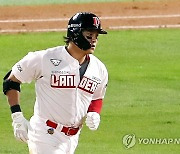 추신수 한국서 첫 안타가 홈런..멀티타점으로 역전승 앞장(종합)