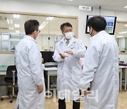 [포토]김용래 특허청장, K-증거수집제도 위한 기업 현장방문