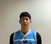[춘계연맹전] '보기 드문 1학년 주전' 김승우, "용산고에서 농구해보고 싶었다"