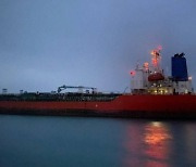 이란 억류 한국 선박·선장 석방..나포 95일만