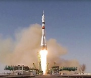 러, 소유스 우주선 발사 성공..가가린 우주비행 60주년 기려(종합)