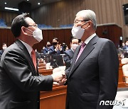 백전노장vs젊은피, 영남vs탈영남..국민의힘 '당권 경쟁' 본격화