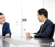 이백규 뉴스1 대표와 이광형 카이스트 신임 총장의 대담