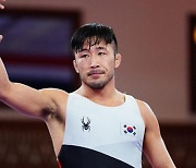 레슬링 류한수, 올림픽 출전권 획득..김현우는 충격의 탈락