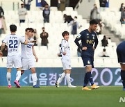 K리그2 서울이랜드, 충남아산에 0-1로 져 시즌 첫 패배(종합)