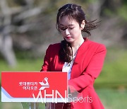 김세연 아나운서 '제주 돌바람이 야속해'[포토]