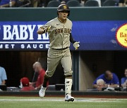 [SC리뷰]MLB 적응 걱정 없다! 김하성, 데뷔 홈런으로 초조함까지 날렸다