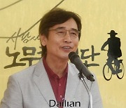 김근식 "유시민, 심각한 난독증 환자..맥락 없는 우파 포퓰리즘 비판"