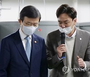 문성혁, 日오염수 방출결정 임박에 노량진시장 원산지표시 점검