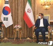 이란 부통령, 정총리에게 "동결자금 최대한 빨리 풀어달라"