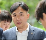 윤서인 고소했던 변호사가 '독립운동가 후손' 비하 논란