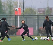 도쿄행 배수의 진 친 여자축구, '절체절명' 마지막 승부