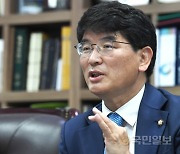 與 원내대표 도전 박완주 "언로 막는 강성당원, 적절치 않다"