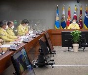 서욱 국방부장관, 군 코로나19 대응 집중점검
