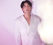 황치열, 'Be My Reason' 초동 8만장 기록.. 한류 발라더의 진가