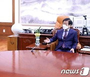 박병석 국회의장 예방하는 도종환 비대위원장