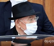 전두환, 내달 10일 '사자명예훼손' 항소심 첫 재판