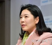 의사출신 與 신현영, 吳 '서울형 방역'에 "내가 얘기한 것"